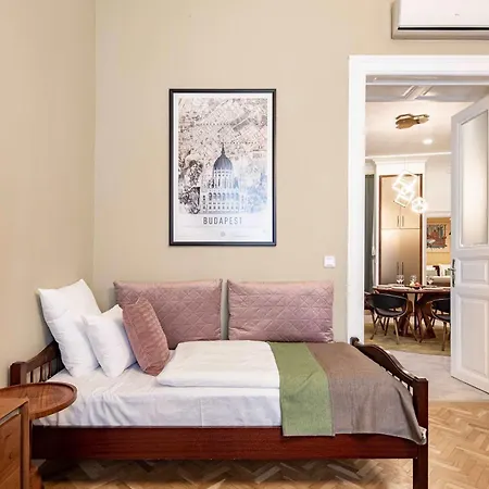 - Luxury - Very Comfy Apartman