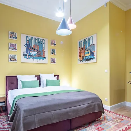 - Luxury - Very Comfy Apartman *