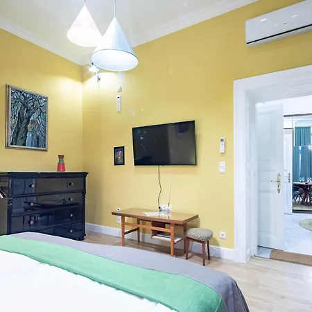 - Luxury - Very Comfy Apartamento Budapest